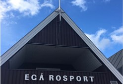 Findes det noget skønnere end en rotur langs kysten ud for Egå?