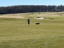 StensballeGaard Golfklub introducerer robotter på driving range til boldopsamling