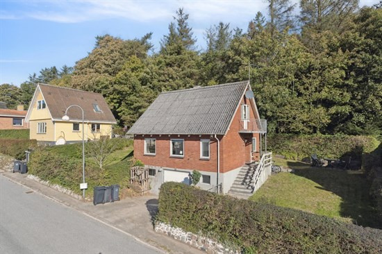 Vaarstvej 224 er til salg for kun 495.000 kr.: Se de billigste boliger til salg i Gistrup her