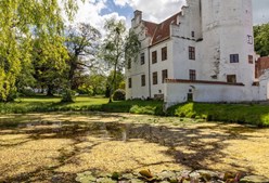 Museerne i Holstebro inviterer til historisk opdagelse i våbenhulen ved Rydhave Slot