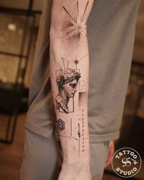 Tattoo Studio 96 præsenterer enestående black & grey-design af Furkan i Aarhus