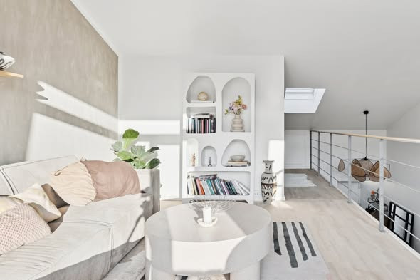 Ny moderne lejlighed i Vestbyen med sydvendt altan og garage fra &LIVING Aalborg