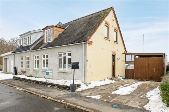 Grønsundsvej 185 er til salg for kun 395.000 kr.: Se de billigste boliger til salg i Nykøbing F her