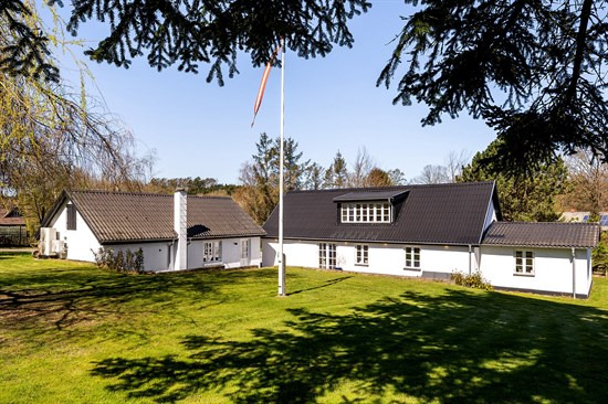 Balevej 9 og 3 andre boliger er kommet til salg denne uge i Mørke - se boligerne her.