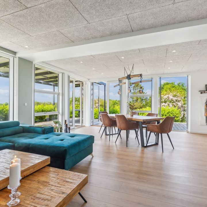 Næstved Mægleren ApS: Renoveret villa i naturskønt område på Storskovvej til salg for 2.995.000 kr.