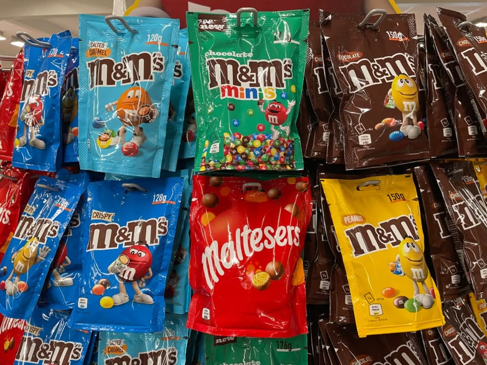 SPAR Nørrebro Hjørring lancerer tilbud på M&M's og Maltesers til kun 18,95 kr. pr. pose