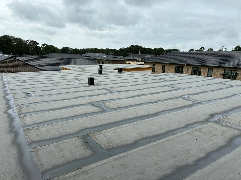 Møldrup Tagdækning ApS starter stærkt ud efter sommerferien med nye projekter i Bjerringbro, Horsens og Aars