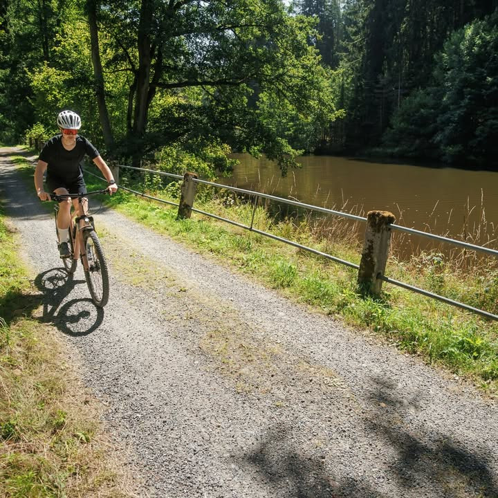 HV Cykler inviterer til cykel- og el-løbehjulsservice med passion og ekspertise