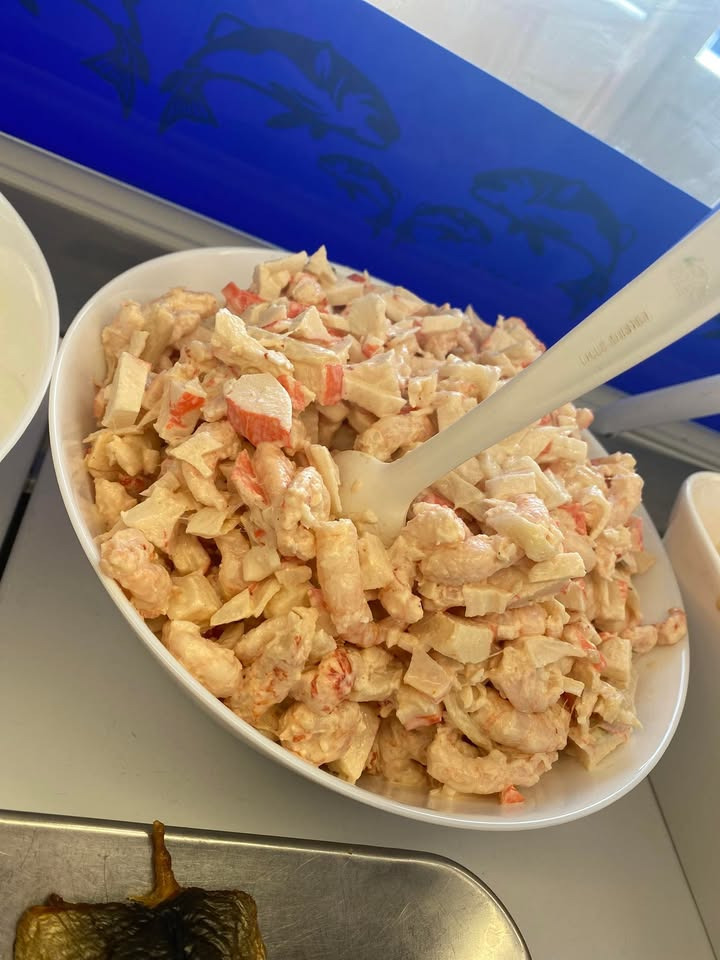 Havnens Fisk Øster Hurup tilbyder frokostpakke med fisk til weekendtilbud