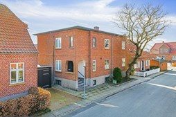 Til salg hos Ribe Mæglerne: Sjældent udbudt villa i hjertet af Ribe!