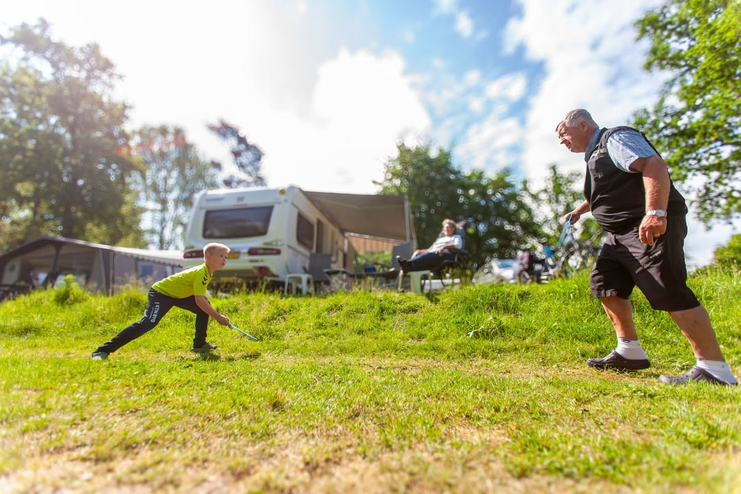 Skyttehusets Outdoor Camp inviterer til bedsteforældreuge med bæredygtige eventyr
