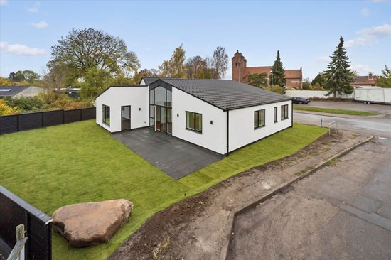 Top 6 over dyreste boliger til salg i Ølsted. Priser op til 8.500.000 kr