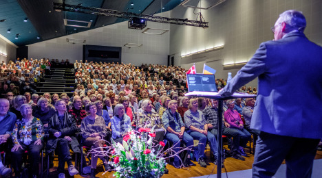 Oplev fællessang og fodboldlegender i Roskilde