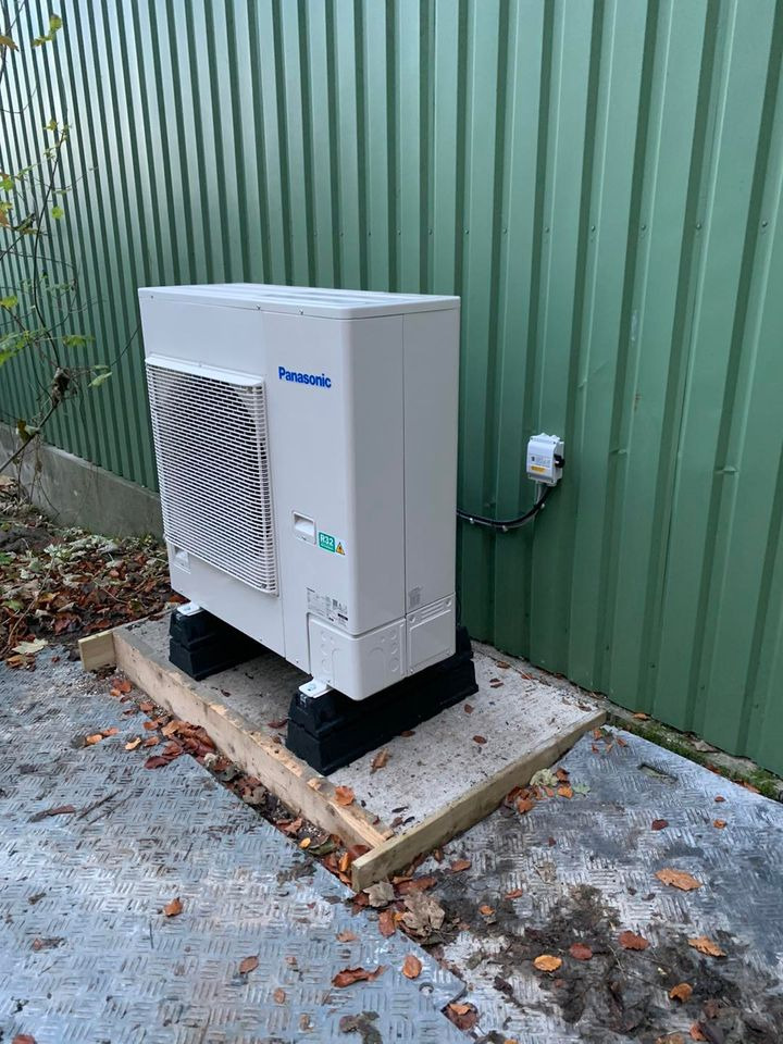 Toldbod El- & Klimateknik ApS installerer kraftfuld varmepumpe til stort værksted