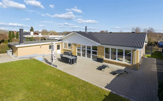 Luksusbolig netop kommet til salg i Ruds Vedby: Se hvad du skal smide for Ruds Vedbys dyreste adresser her