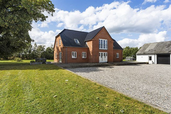 Top 6 over dyreste boliger til salg i Gjerlev. Priser op til 12.900.000 kr