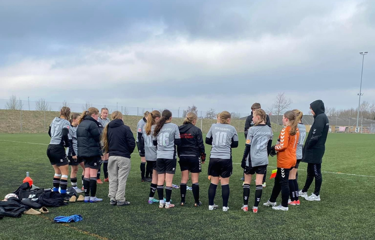 FC Horsens-pigerne måtte se sig besejret efter udfordrende kamp: “Vi spiller ikke op til vores bedste i dag”