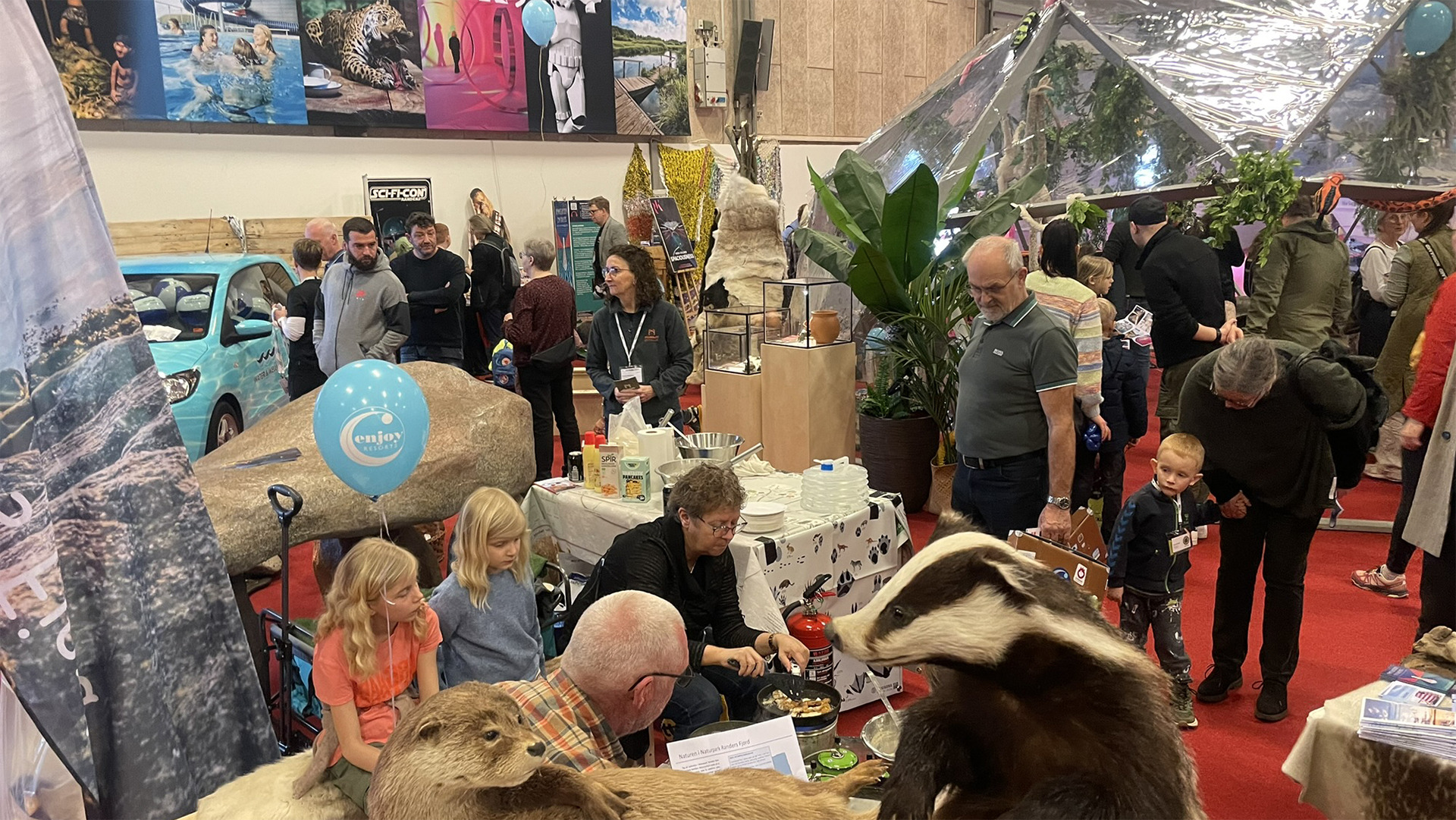 Randers står sammen om stand på stor feriemesse