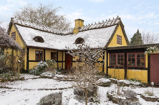 Tulipanvej 1 er til salg for kun 1.795.000 kr.: Se de billigste boliger til salg i Hvalsø her