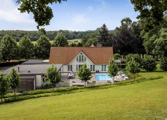 Tyrsbjergvej 63 og 9 andre boliger er kommet til salg denne uge i Odense - se boligerne her.