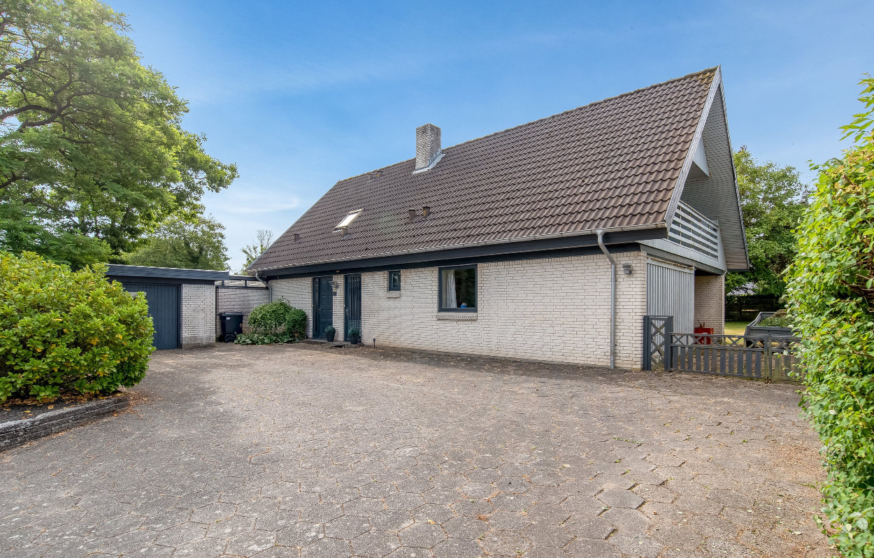 Ny skarp pris på rummelig toplansvilla i Nr. Felding!