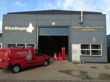 Sikkerhedsudstyr og brandbekæmpelse til vands og til lands