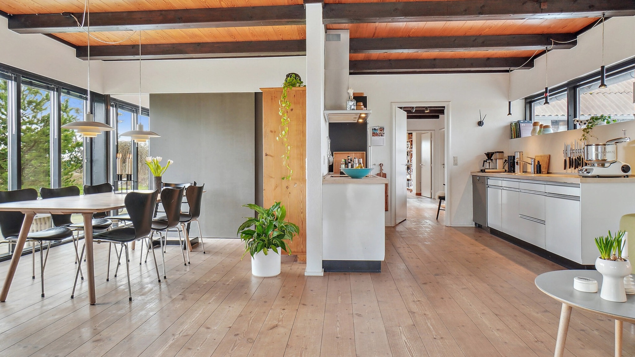 Flot istandsat landejendom i Vennebjerg fra Ejendomsmæglerfirmaet Thomas Risager A/S