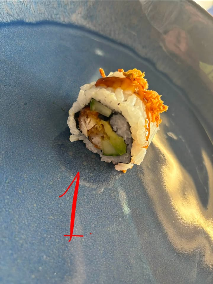 Havnens Fisk Øster Hurup klar med fredags sushi menu med 17 forskellige sushi-varianter