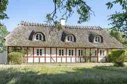 Engbjergvej 2 og 1 anden boliger er kommet til salg denne uge i Marslev - se boligerne her.