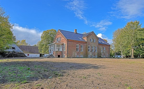 Eksklusiv bolig for 18.495.000 kr er netop kommet til salg i Humlebæk - Se den og de dyreste boliger her