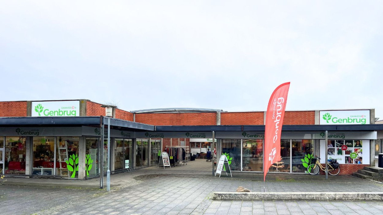 Lokal genbrugsbutik markerer 25 flotte år med fest og gode tilbud