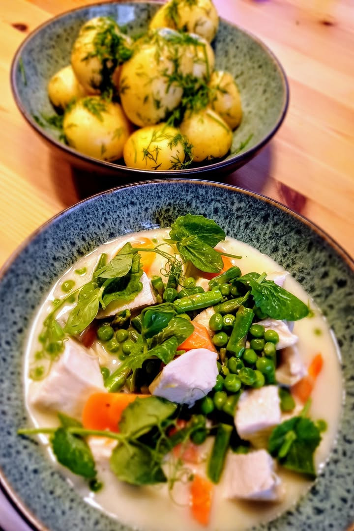 Njordkøkken tilbyder ekstra kuverter af kyllingefrikassé i aften