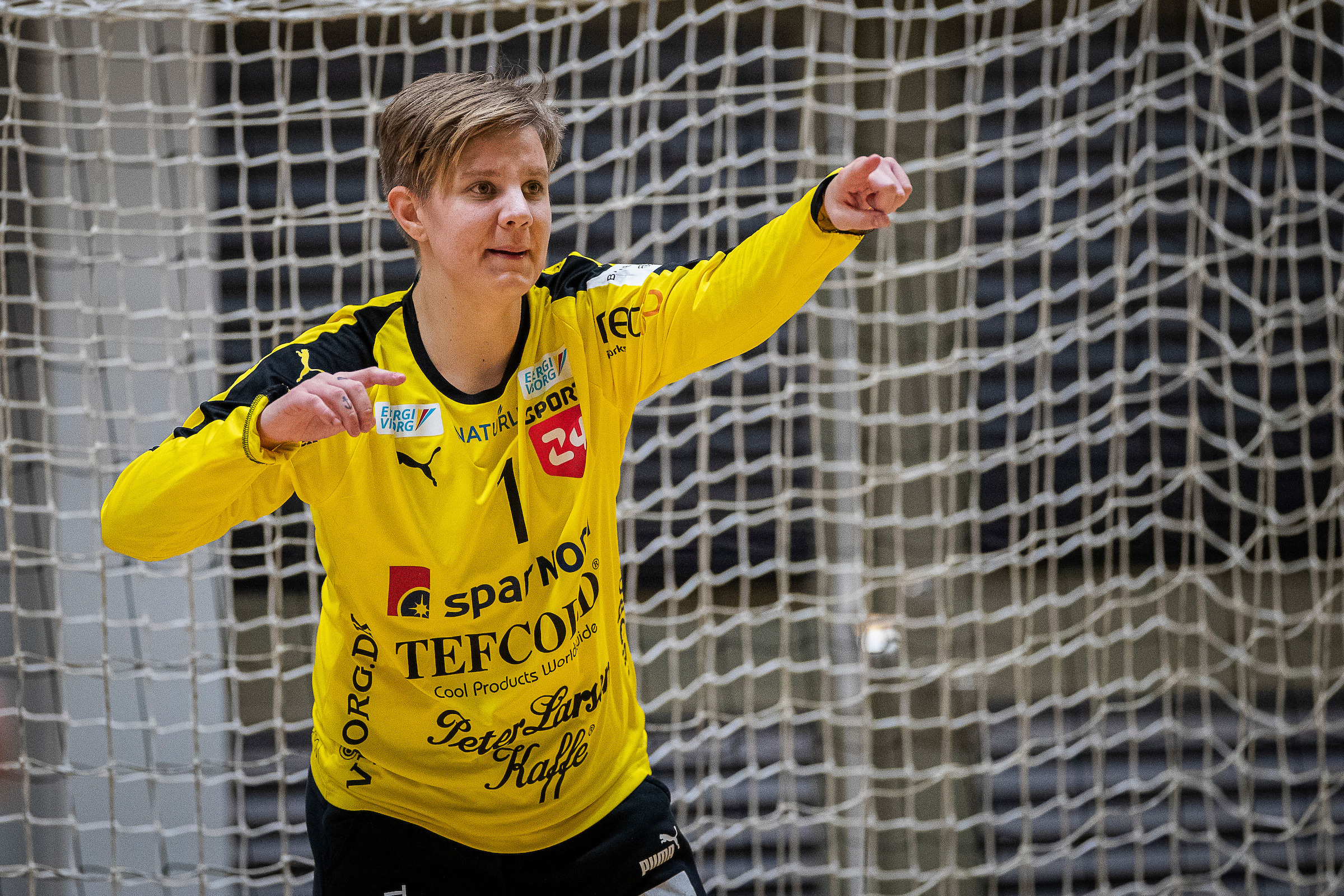 Emma Friberg stopper i Viborg HK