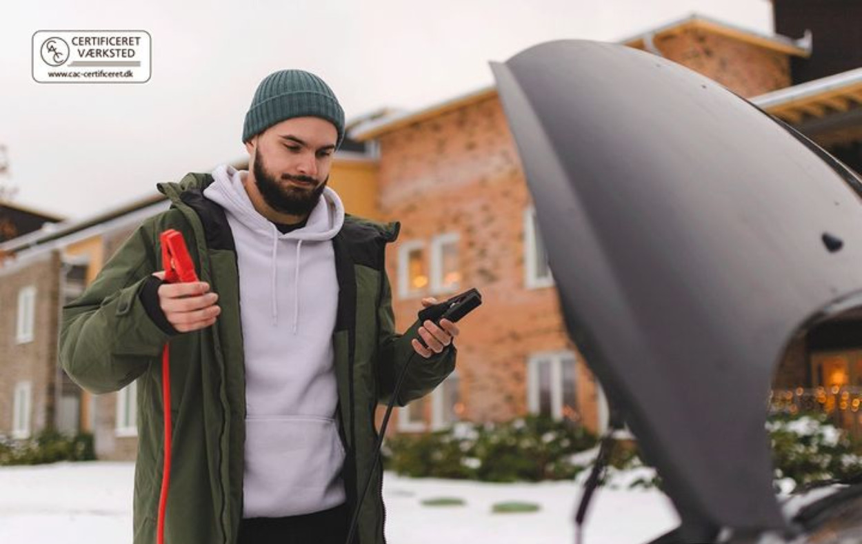 Undgå startproblemer med bilen: Få tjekket dit batteri ved JM Autoteknik