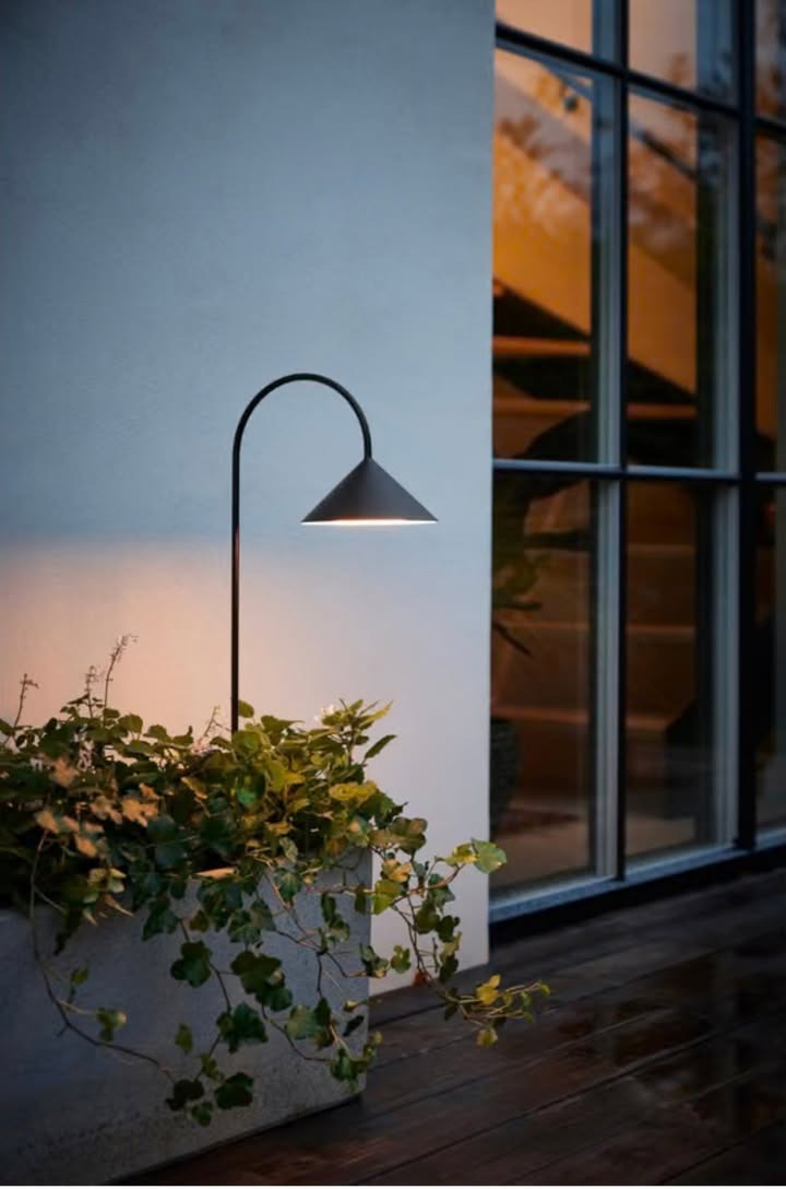 Thusgaard Living inviterer til konkurrence om batteri lampe til far