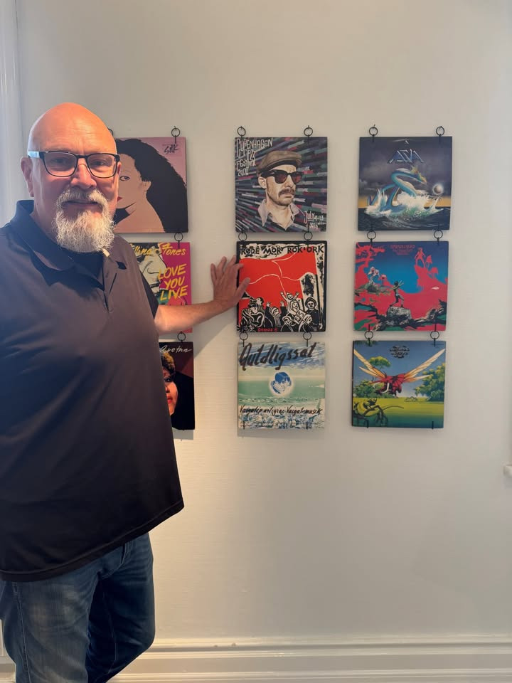 Gimsinghoved præsenterer ikoniske pladecovers gennem tiden