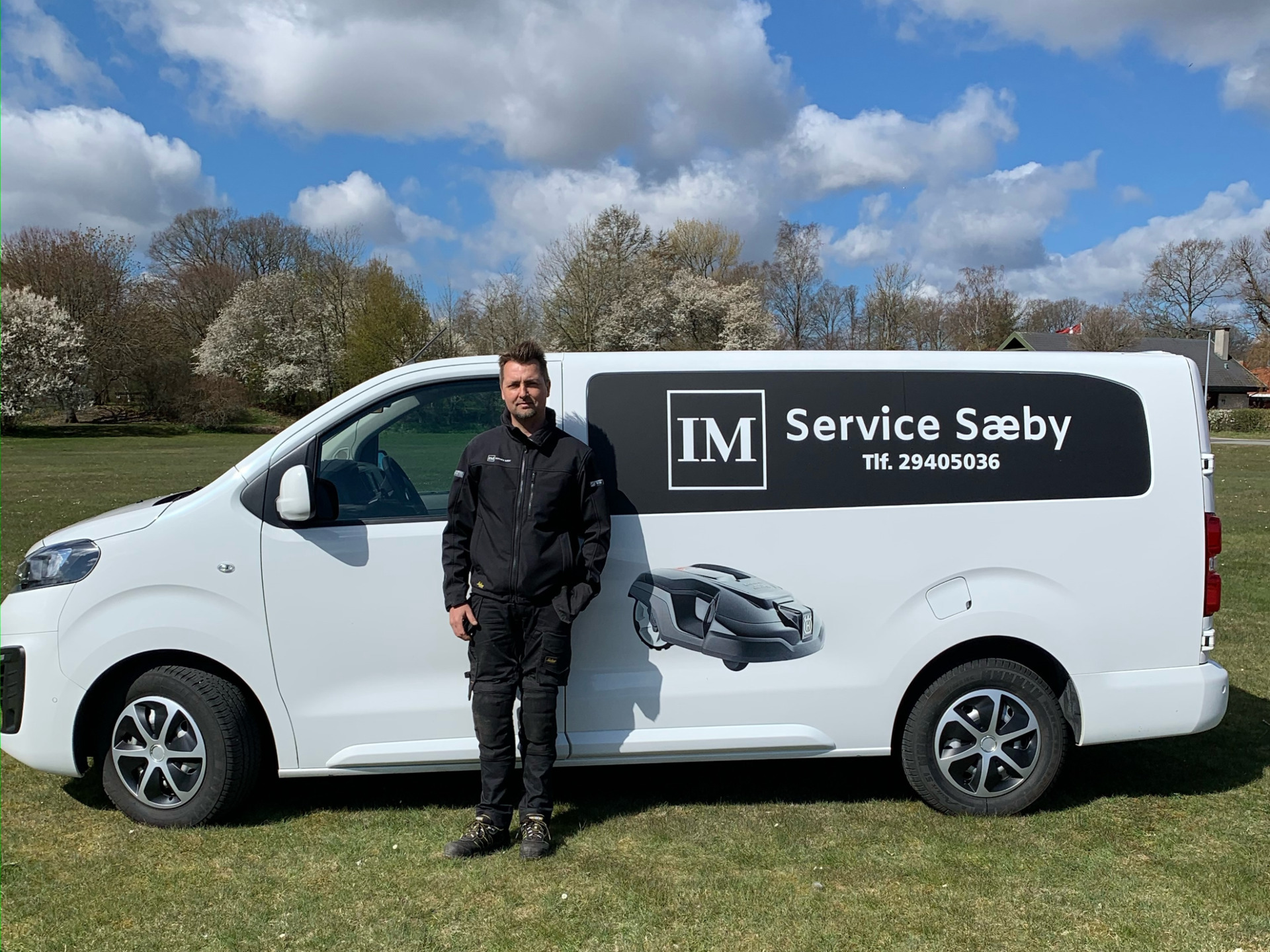 Ian er knivskarp på servicering af robotter