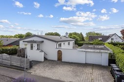 Mæglerhuset Asger Larsen annoncerer ny pris på velholdt villa i Løgstør