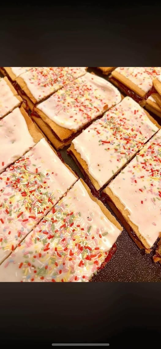 Det Lune Brød - Hobro byder på tirsdags-hindbærsnitter til kun 10 kr. stykket