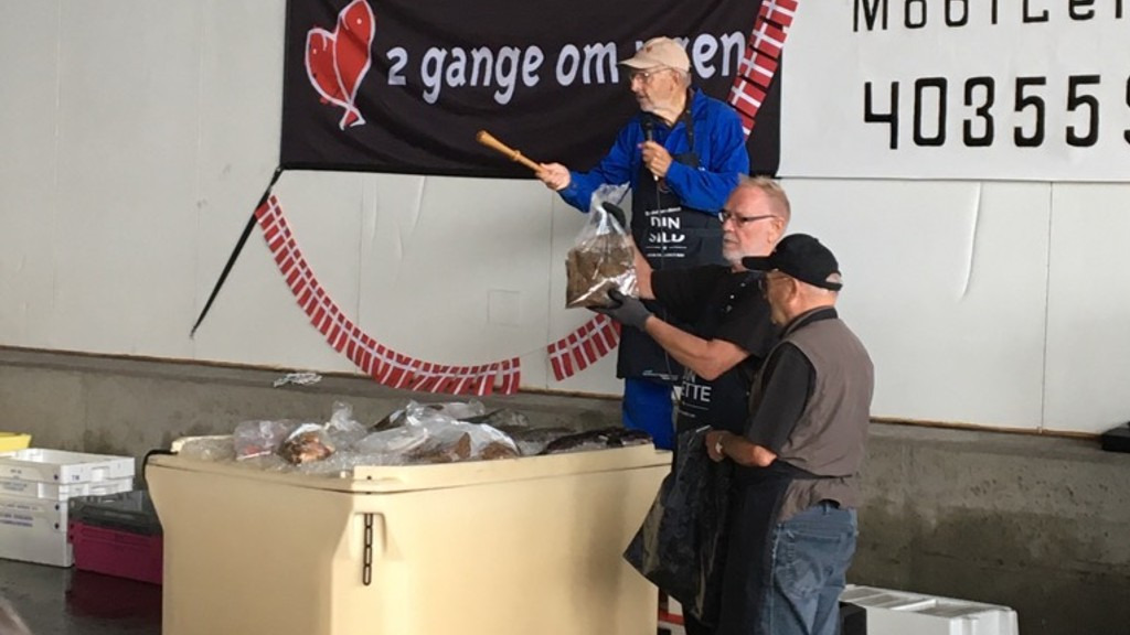 Oplev ægte fiskeauktioner i Esbjergs historiske auktionshal