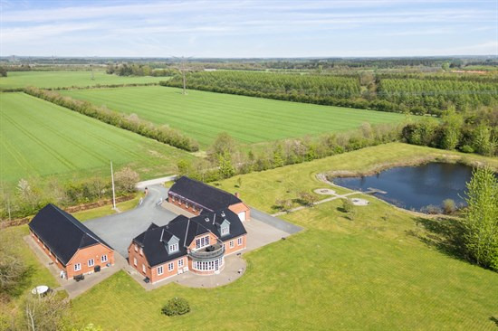 Top 6 over dyreste boliger til salg i Brande. Priser op til 11.700.000 kr