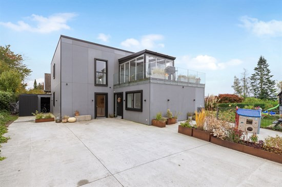 Top 6 over dyreste boliger til salg i Harlev. Priser op til 7.495.000 kr