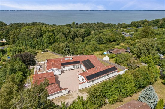 Top 6 over dyreste boliger til salg i Fårevejle. Priser op til 17.495.000 kr