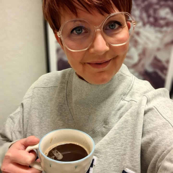 Lux By Jakobsen klar til weekend med must-have sweats fra BALL i økologisk bomuld