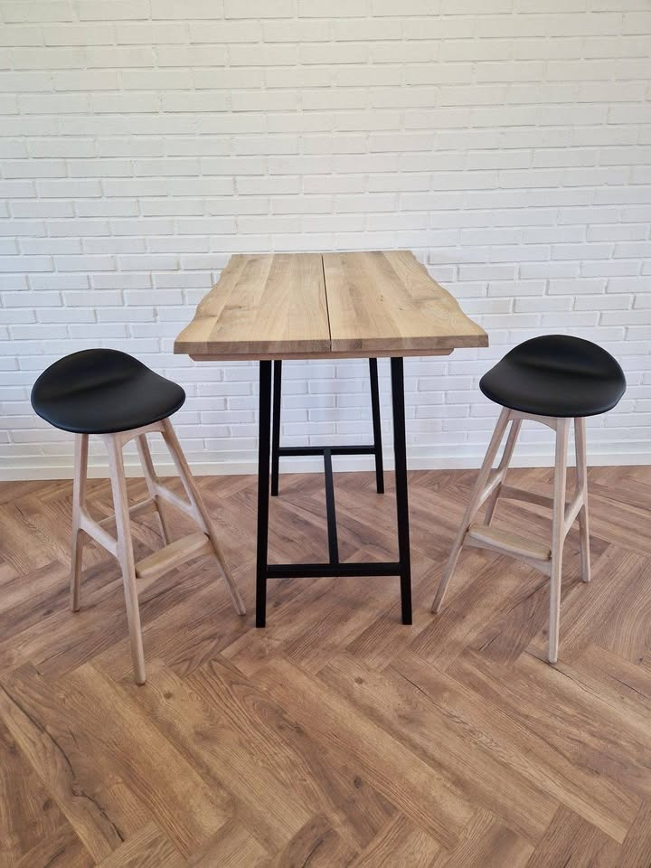 Restparti af Egeskov-borde til nedsatte priser hos Hovelind Møbler