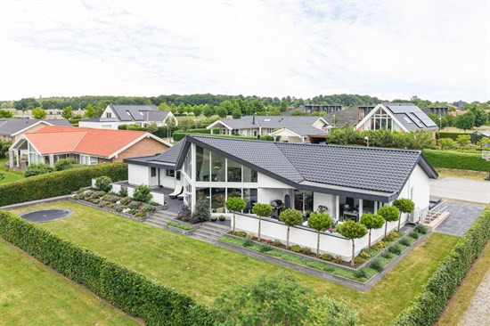 Drømmer du om luksus? For 15.495.000 kr er Æblehaven 4 kommet til salg - Se den og de dyreste boliger til salg her