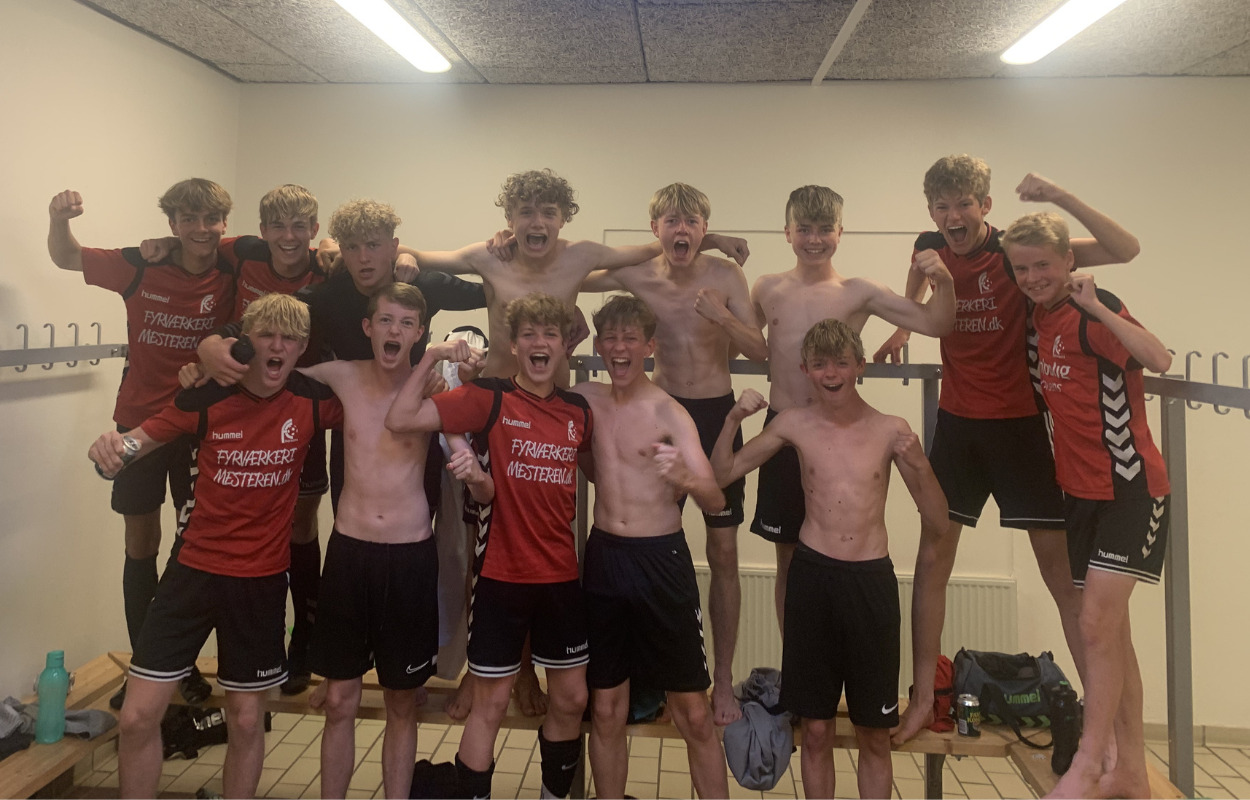 FC Horsens vinder lokalopgør og tager andenplads