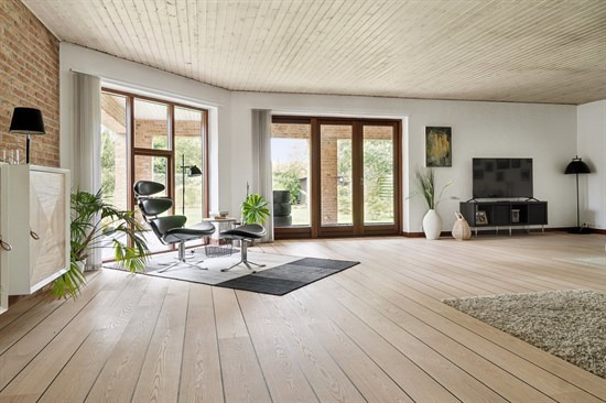 Pris sat ned med 200.000 kr. på Storkevej 21