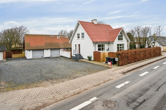 Til salg hos home Brønderslev: Løkkenvej 346, 9700 Brønderslev