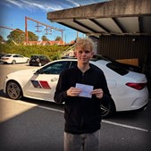 Lets Drive ønsker Mads stort tillykke med kørekortet